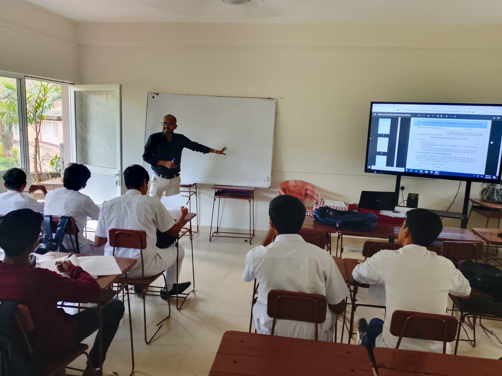 Empowering Education Through Continuous Support (8)